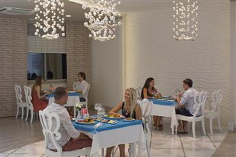 Royal Alhambra Palace 5*