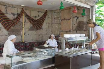 Royal Alhambra Palace 5*