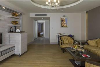 Royal Alhambra Palace 5*