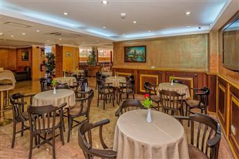 Royal Atlantis Beach Hotel 4*