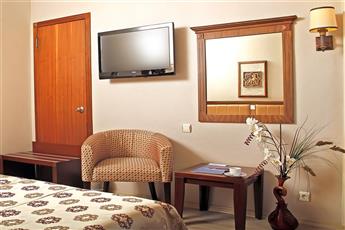 Royal Atlantis Beach Hotel 4*