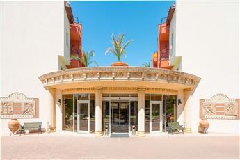 Royal Atlantis Beach Hotel