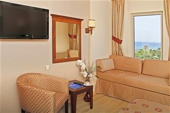 Royal Atlantis Beach Hotel
