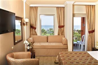 Royal Atlantis Beach Hotel
