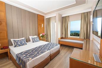 Royal Atlantis Beach Hotel