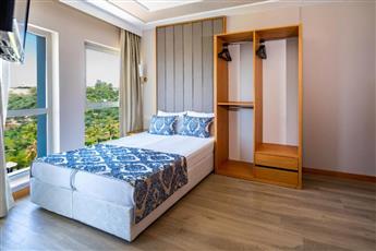 Royal Atlantis Beach Hotel