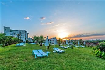 Royal Atlantis Spa & Resort 5*