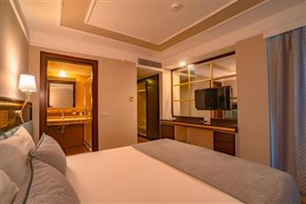 Royal Atlantis Spa & Resort