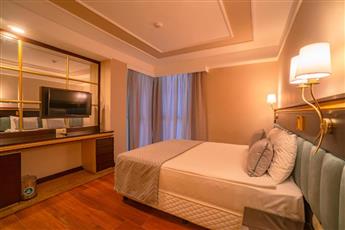 Royal Atlantis Spa & Resort