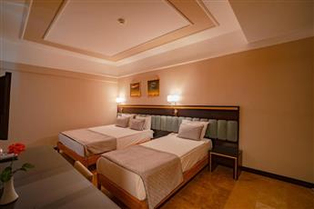 Royal Atlantis Spa & Resort