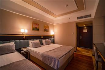 Royal Atlantis Spa & Resort