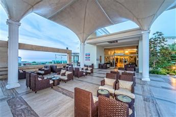 Royal Atlantis Spa & Resort