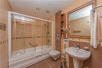 Royal Atlantis Spa & Resort