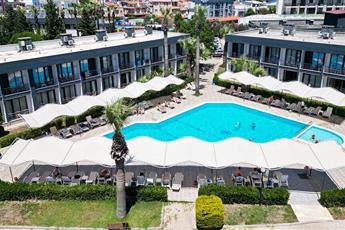 Royal Beach Club Hotel