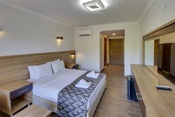 Royal Beach Club Hotel