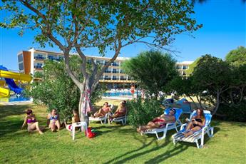 Royal Beach Club Hotel