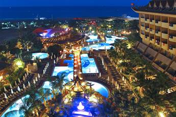 Royal Dragon Hotel 5*