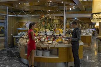 Royal Dragon Hotel 5*