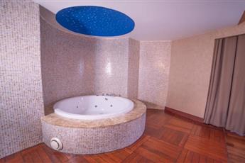 Royal Dragon Hotel
