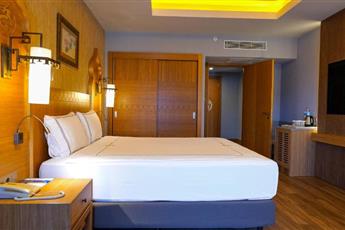 Royal Dragon Hotel