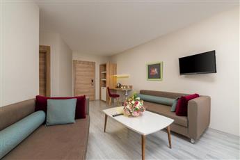 Royal Garden Beach Hotel