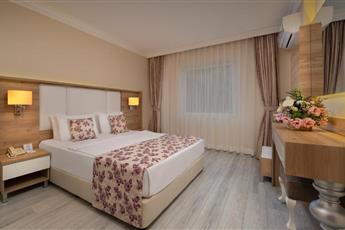 Royal Garden Beach Hotel