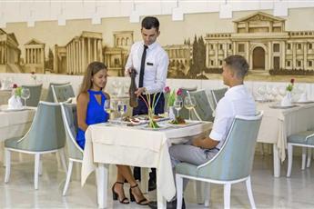 Royal Holiday Palace