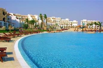 Royal Lagoons Resort & Aqua Park 5*