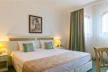 Royal Palace Helena Park 5*