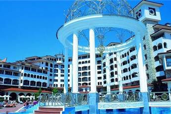 Royal Palace Helena Park 5*