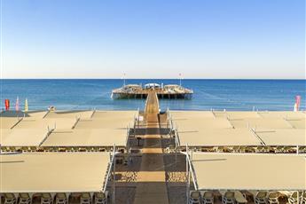 Royal Seginus Hotel