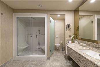 Royal Seginus Hotel