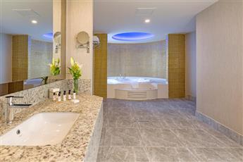 Royal Seginus Hotel