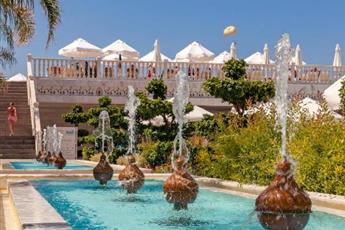 Royal Taj Mahal Hotel 5*