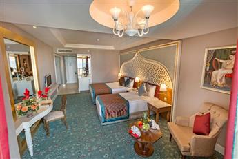 Royal Taj Mahal Hotel 5*