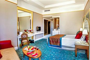 Royal Taj Mahal Hotel 5*