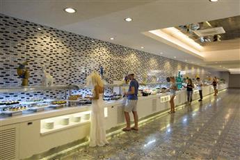 Royal Taj Mahal Hotel