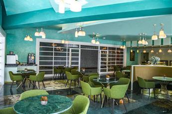 Royal Wings Hotel Lara