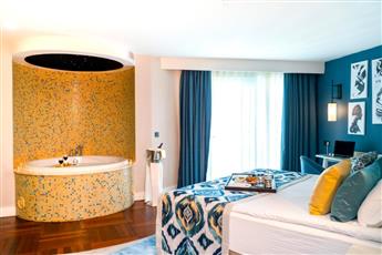 Royal Wings Hotel Lara