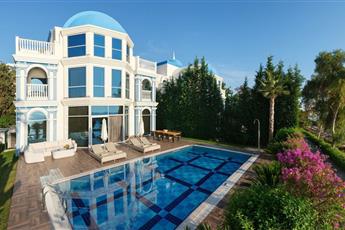 Rubi Platinum Spa Resort & Suites 5*