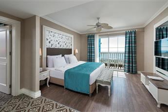 Rubi Platinum Spa Resort & Suites 5*