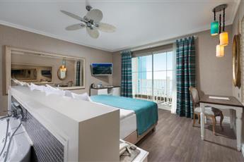 Rubi Platinum Spa Resort & Suites