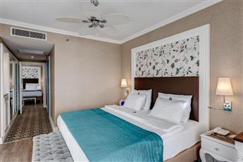 Rubi Platinum Spa Resort & Suites