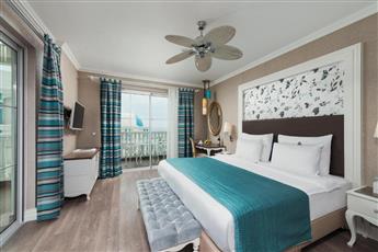 Rubi Platinum Spa Resort & Suites