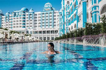Rubi Platinum Spa Resort & Suites