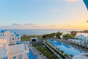 Rubi Platinum Spa Resort & Suites