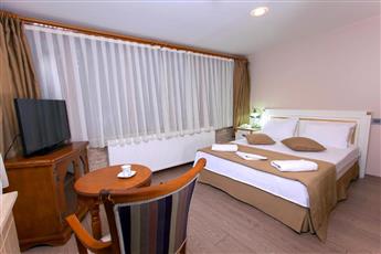 Saba Hotel 3*