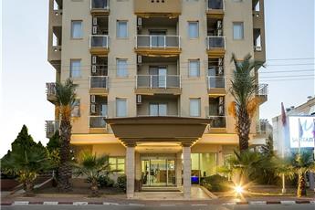 Santa Marina Hotel 3*