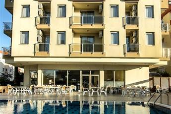 Santa Marina Hotel 3*