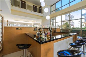 Santa Marina Hotel 3*